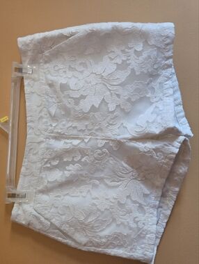 See U Soon White Floral Lace Shorts, 42